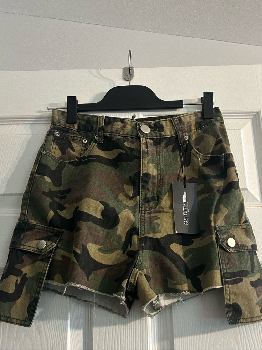 PrettyLittleThing Green Camouflage Cargo Shorts